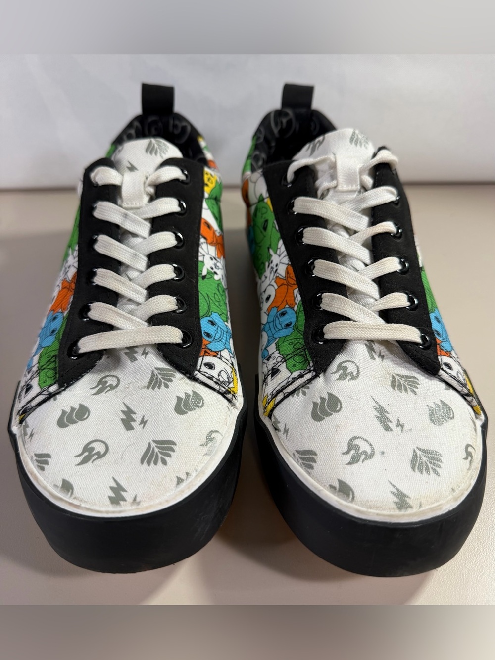 Pokemon Shoes Mens 8.5 Ground Up Low Top Sneakers Canvas Pikachu & Friends - Picture 2 of 8